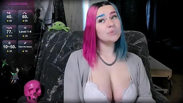 Neon Baddie online show from May 2026 06:41:02 AM