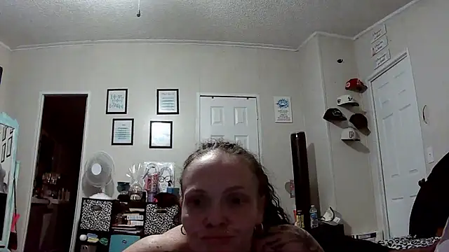 Snapshot of TheDmonuDesire chatting on May 2026 04:41:02 AM TheDmonuDesire online show from May 2026 04:41:02 AM