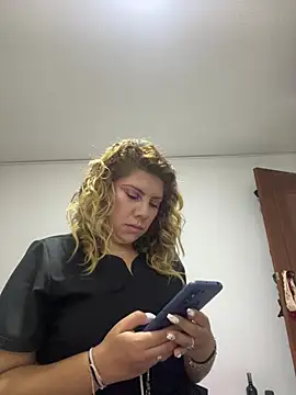 Snapshot of viictoria_moncada chatting on July 2026 01:56:01 AM viictoria moncada online show from July 2026 01:56:01 AM
