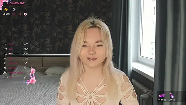 Snapshot of Anna_Delon chatting on April 2026 07:03:01 AM Anna Delon online show from April 2026 07:03:01 AM