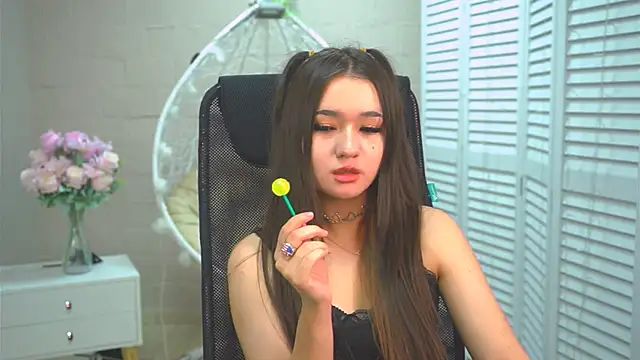 AmiMeow  online show from May 2026 10:26:01 PM