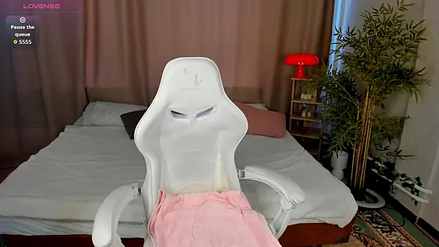 Snapshot of alis_tauber chatting on July 2026 09:26:01 AM alis tauber online show from July 2026 09:26:01 AM