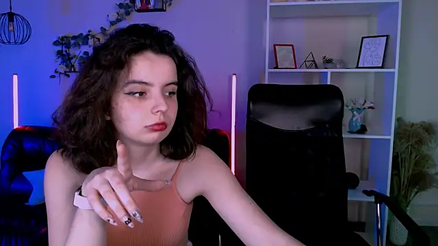 Snapshot of nikki_kiss_ chatting on June 2026 08:27:02 AM nikki kiss online show from June 2026 08:27:02 AM