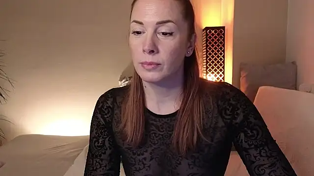 Snapshot of Sharon_Red chatting on February 2025 05:33:01 PM Sharon Red online show from February 2025 05:33:01 PM