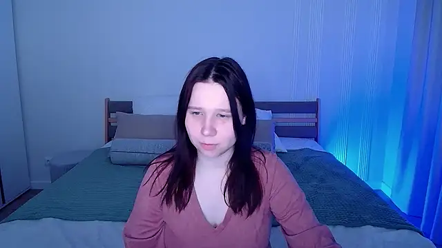 Snapshot of MooonlightSky chatting on April 2026 12:14:01 PM MooonlightSky online show from April 2026 12:14:01 PM