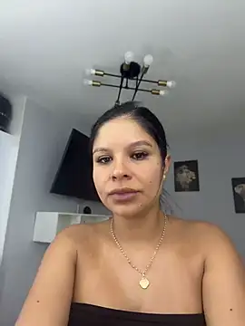 Elara Luxe online show from June 2026 09:52:01 PM