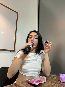 NickieCute- online show from May 2026 08:17:02 PM