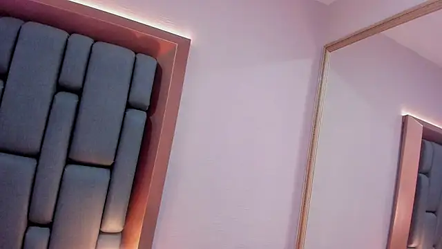 Snapshot of Sidney_Blaice chatting on April 2026 04:15:02 AM Sidney Blaice online show from April 2026 04:15:02 AM