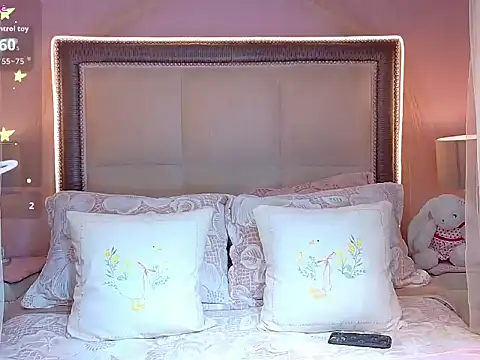 Snapshot of VaLuu__ chatting on May 2026 12:45:02 PM VaLuu online show from May 2026 12:45:02 PM