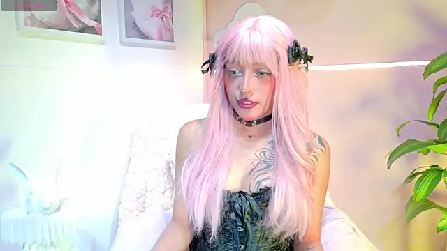 VaLuu   online show from June 2026 12:49:01 PM