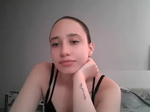 Snapshot of DarkMirel chatting on June 2026 04:09:01 PM DarkMirel online show from June 2026 04:09:01 PM