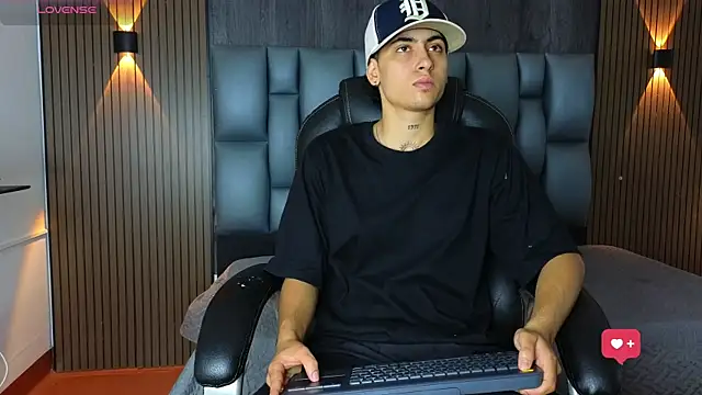 mohamed malik online show from May 2026 03:09:02 PM