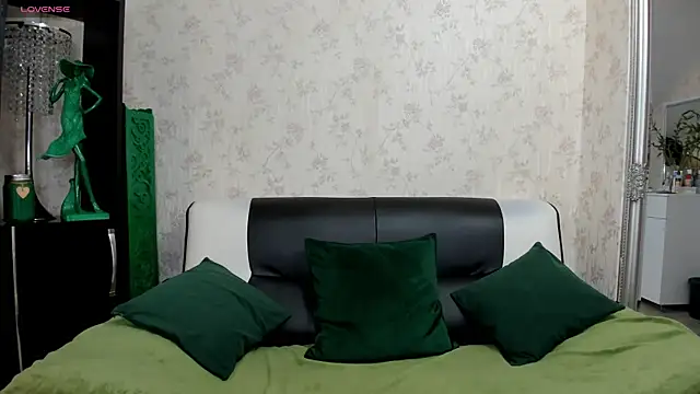 Snapshot of FemCupid chatting on May 2026 04:51:01 AM FemCupid online show from May 2026 04:51:01 AM