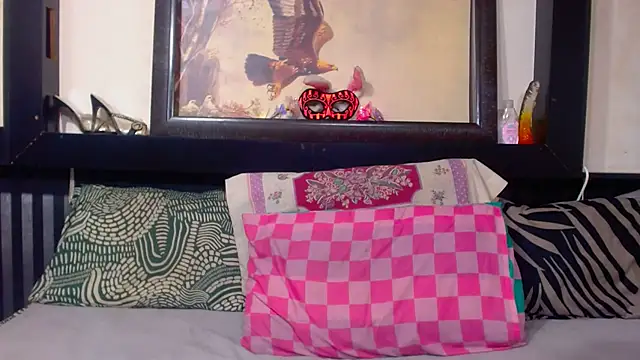 YoungBarbiexx online show from June 2026 06:58:01 PM