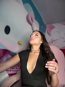 Snapshot of Abby--18 chatting on April 2026 02:35:01 PM Abby--18 online show from April 2026 02:35:01 PM