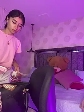 Alahia pink  online show from April 2026 05:10:01 AM