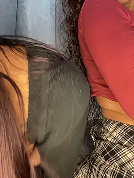 Snapshot of SweetTiana_ chatting on April 2026 11:18:02 PM SweetTiana online show from April 2026 11:18:02 PM