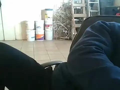 Snapshot of Oskr2024XXX chatting on January 2025 11:33:01 PM Oskr2024XXX online show from January 2025 11:33:01 PM