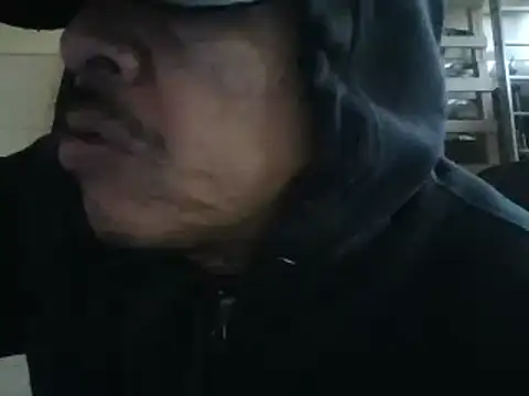 Snapshot of Oskr2024XXX chatting on January 2025 03:42:01 PM Oskr2024XXX online show from January 2025 03:42:01 PM