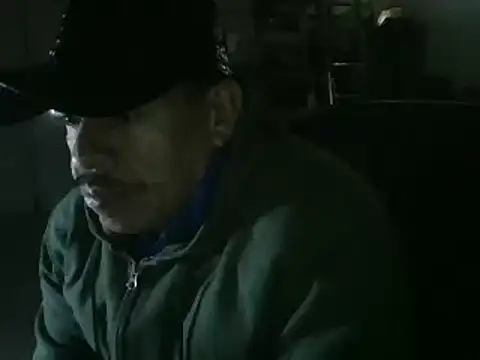 Snapshot of Oskr2024XXX chatting on January 2025 04:04:01 AM Oskr2024XXX online show from January 2025 04:04:01 AM