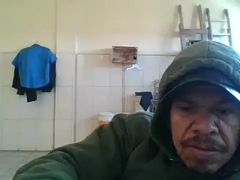 Snapshot of Oskr2024XXX chatting on February 2025 03:17:02 PM Oskr2024XXX online show from February 2025 03:17:02 PM