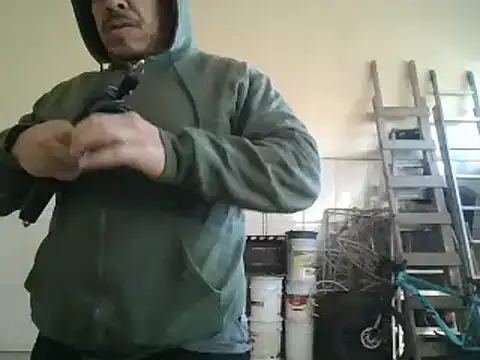 Snapshot of Oskr2024XXX chatting on February 2025 02:07:01 PM Oskr2024XXX online show from February 2025 02:07:01 PM