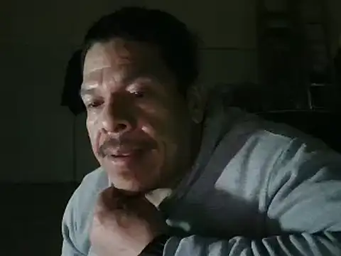 Snapshot of Oskr2024XXX chatting on March 2025 06:14:02 AM Oskr2024XXX online show from March 2025 06:14:02 AM