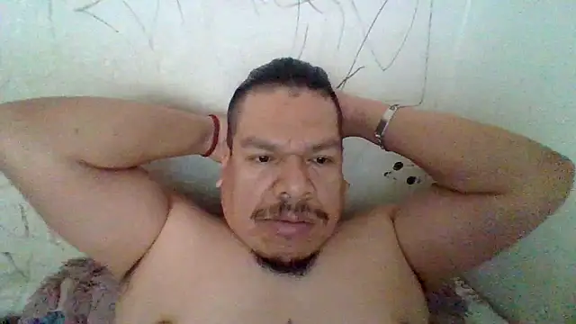 Snapshot of Oskr2024XXX chatting on October 2025 07:09:02 PM Oskr2024XXX online show from October 2025 07:09:02 PM