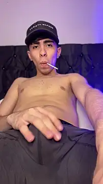 michaell twinkk online show from May 2026 09:33:01 PM