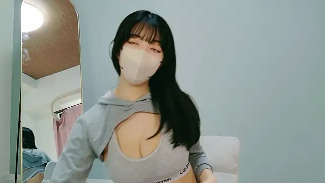 Snapshot of Hcup_leo chatting on April 2026 05:54:02 AM Hcup leo online show from April 2026 05:54:02 AM