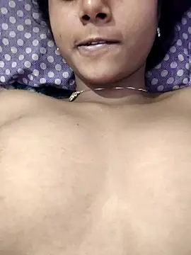 Snapshot of Priya_bby_01 chatting on April 2026 06:16:02 AM Priya bby 01 online show from April 2026 06:16:02 AM