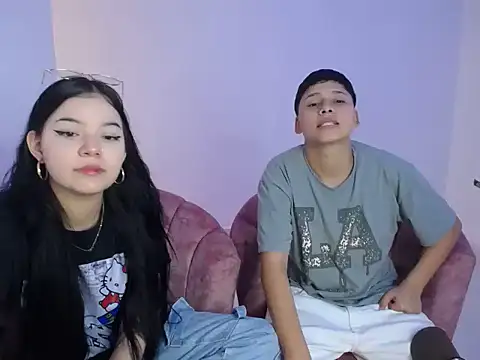 Snapshot of girlssextwo chatting on April 2026 03:18:02 PM girlssextwo online show from April 2026 03:18:02 PM