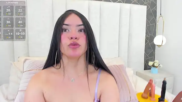 im miaadoll online show from May 2026 12:44:02 PM