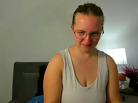 Snapshot of RoseTeacherX chatting on April 2026 05:30:01 PM RoseTeacherX online show from April 2026 05:30:01 PM