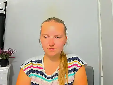 Snapshot of RoseTeacherX chatting on June 2026 05:12:02 PM RoseTeacherX online show from June 2026 05:12:02 PM