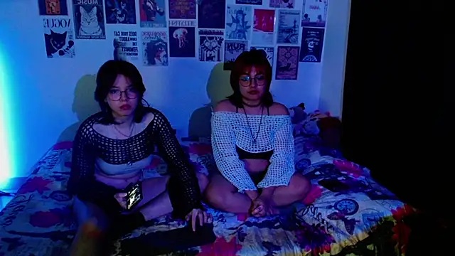 Red-Cherry2 online show from May 2026 06:11:01 AM