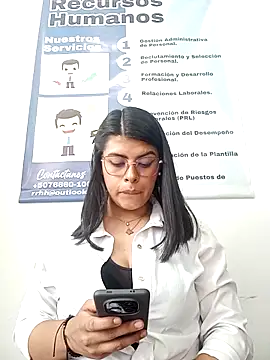 Snapshot of SOFIA-11_ chatting on May 2026 06:01:01 PM SOFIA-11 online show from May 2026 06:01:01 PM