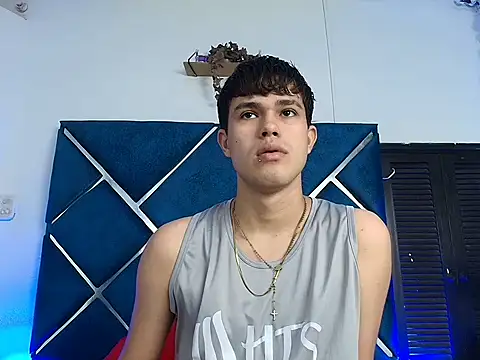 EdwinBoys online show from April 2026 12:51:02 PM