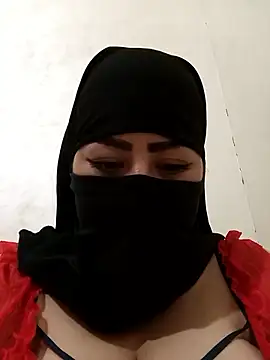 Snapshot of Chahrazad1 chatting on April 2026 05:21:01 PM Chahrazad1 online show from April 2026 05:21:01 PM