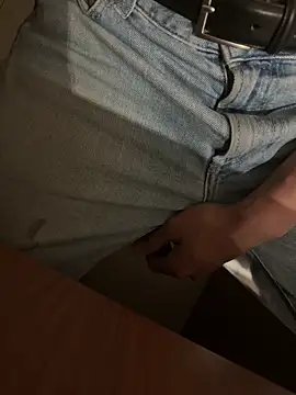 Snapshot of xxgibik chatting on April 2026 07:00:02 PM xxgibik online show from April 2026 07:00:02 PM