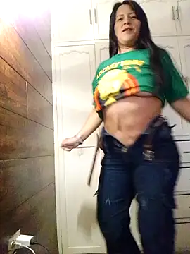 Snapshot of Gaby_lulu chatting on April 2026 09:28:01 PM Gaby lulu online show from April 2026 09:28:01 PM