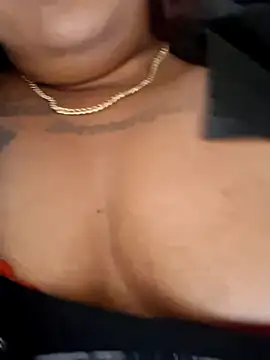 Snapshot of Elmolanay chatting on April 2026 06:10:02 PM Elmolanay online show from April 2026 06:10:02 PM