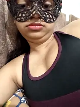 Snapshot of simran_rathore chatting on April 2026 07:23:01 AM simran rathore online show from April 2026 07:23:01 AM