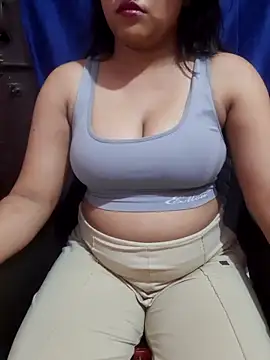 Snapshot of SmileGirll chatting on April 2026 07:16:02 PM SmileGirll online show from April 2026 07:16:02 PM