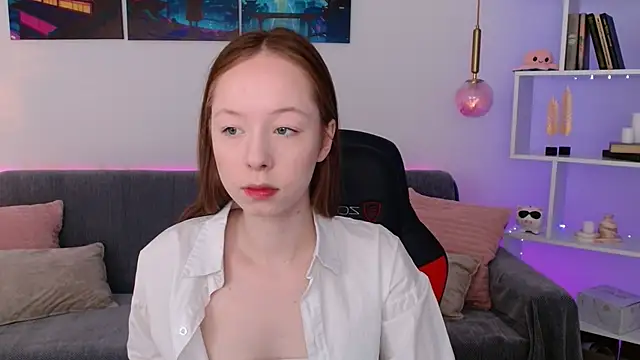 Snapshot of AdeleLang chatting on May 2026 04:08:02 AM AdeleLang online show from May 2026 04:08:02 AM