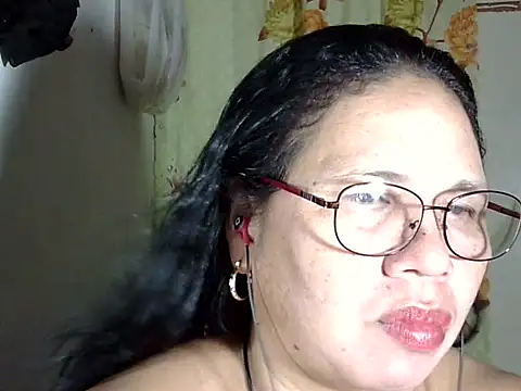 HottyCurlyPeanut online show from May 2026 04:25:02 PM