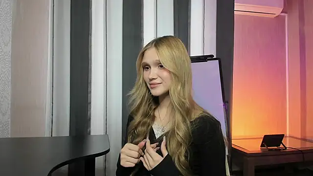 AdelineCrash online show from April 2026 10:11:01 AM