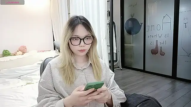 Snapshot of CN-YOUYOU chatting on April 2026 04:26:01 PM CN-YOUYOU online show from April 2026 04:26:01 PM