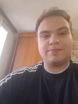 Snapshot of Glowing_Diamant chatting on April 2026 11:01:01 AM Glowing Diamant online show from April 2026 11:01:01 AM