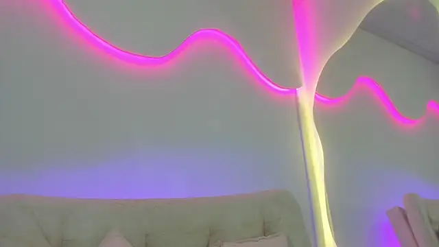 VenusBlazzer online show from April 2026 02:11:02 PM
